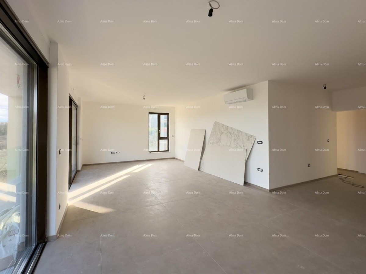 Beautiful apartment in a semi-detached building. LABIN 16
