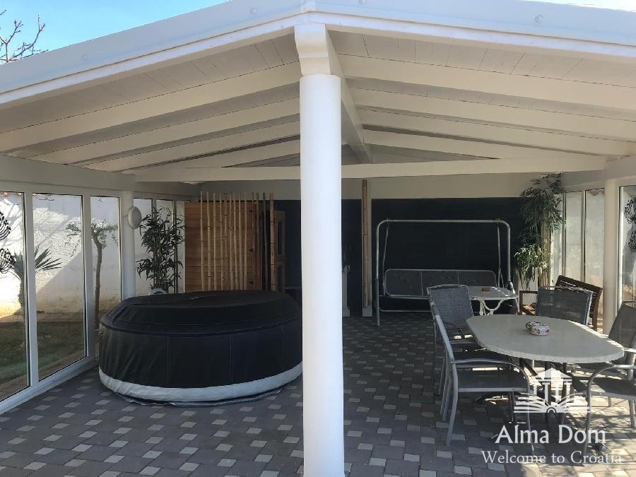 5 star holiday villa. 18