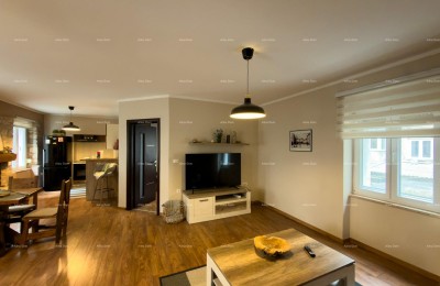 FORUM PEŠAČKA ZONA. Prodaja lepo uređenega stanovanja na atraktivni lokaciji, Pula, center!