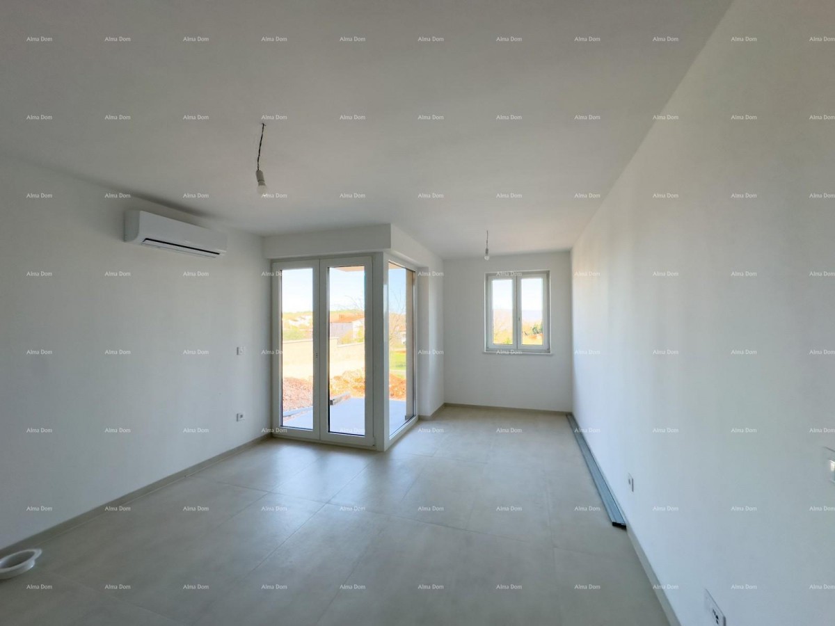 Мы продаем квартиру с большим садом в Барбане. 7