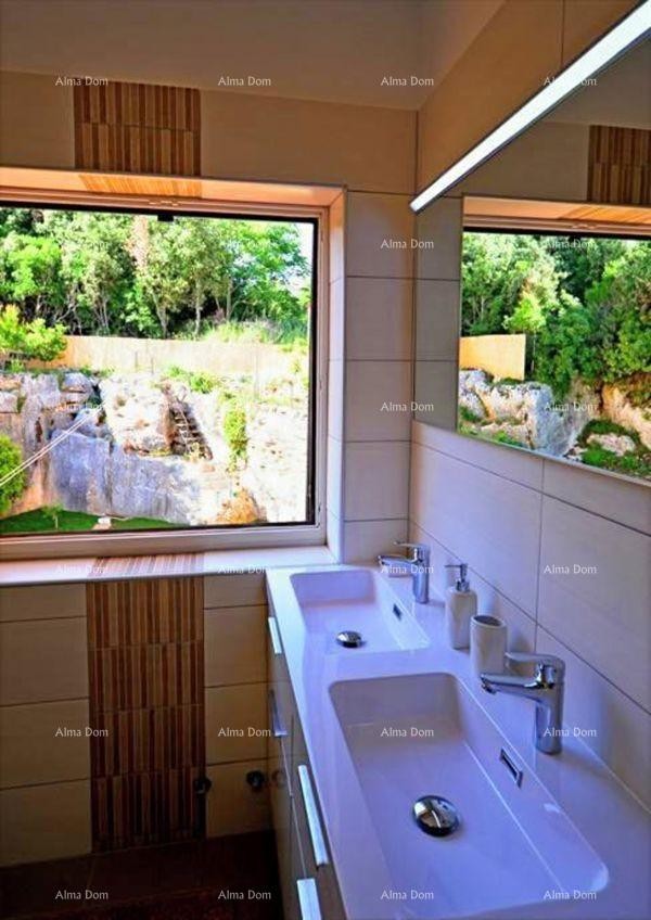 Sand Cove – House with Pool and Separate Apartment, Sea View, 300 m from the Beach 6