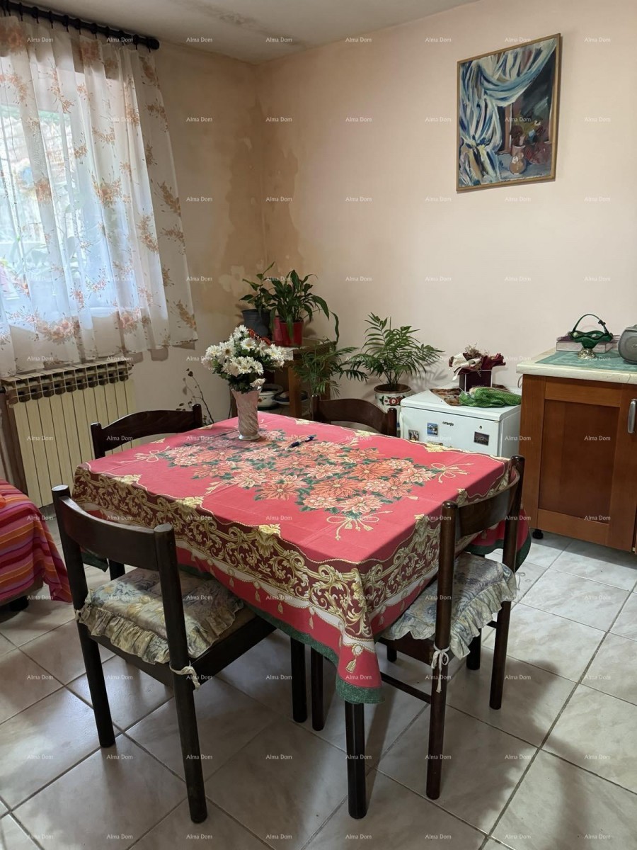 Prodamo hišo z dvoriščem v neposredni bližini centra, Buje! 18