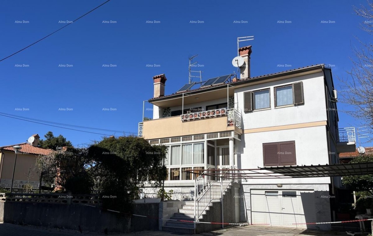 Продается красивый дом недалеко от моря в Умаге. 7