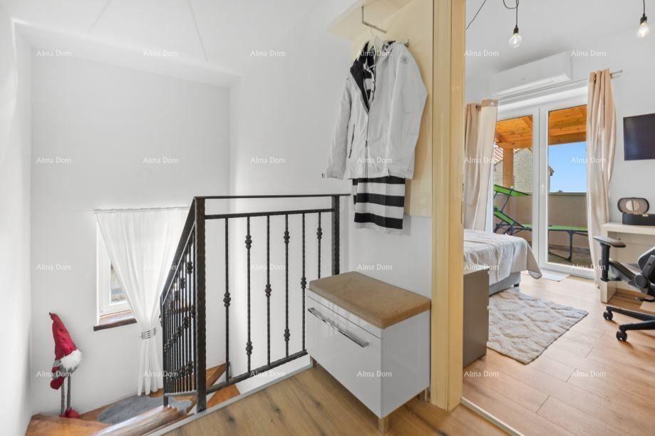 Prodaje se poslovno - stambena kuca,  Svetvinčenat 17