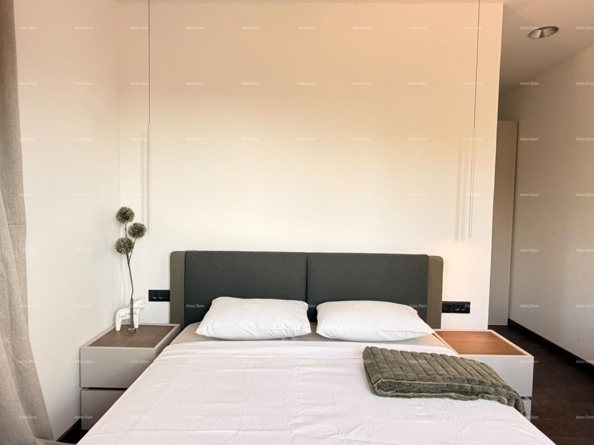 VILLA MODERNA CON PISCINA – 5 KM DAL MARE, TAR 20