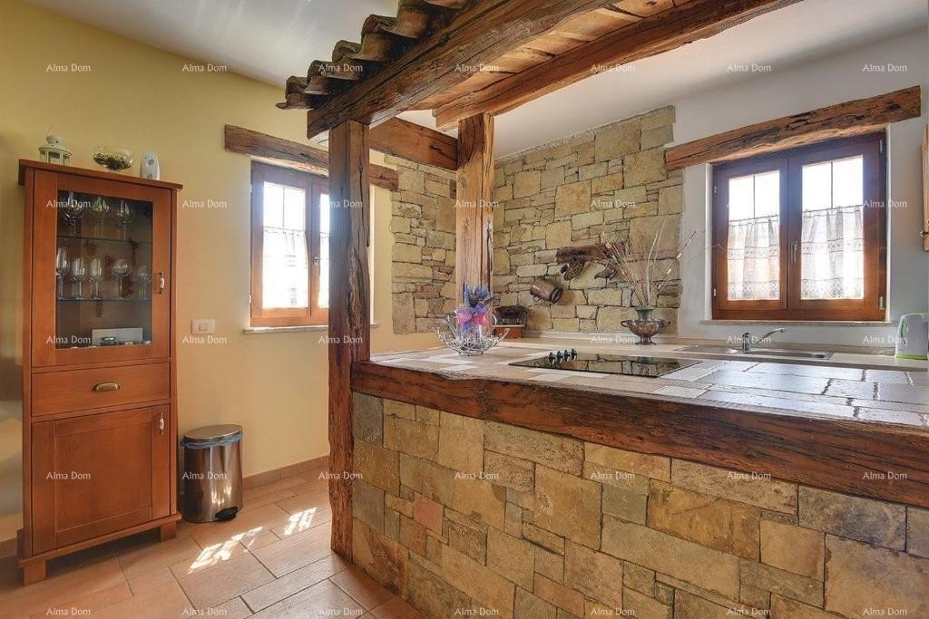 Prodaje se prekrasna vila sa bazenom u blizini Pazina 19