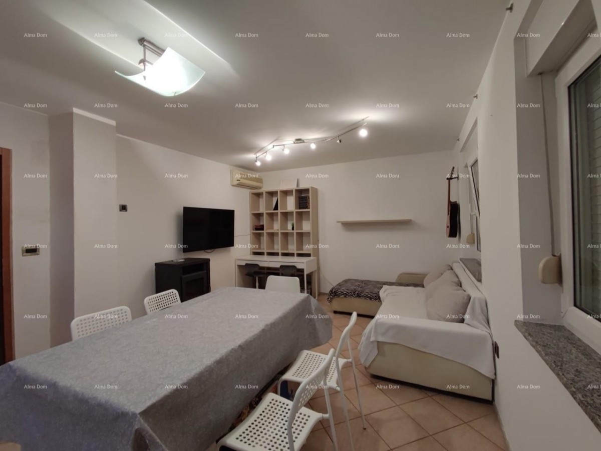 A 2 bedroom apartment in Pula is for sale. Dolinka. 3