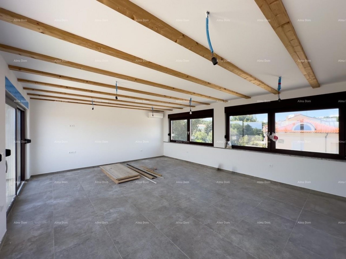 Vendiamo un appartamento con una bellissima vista sul mare! Premantura! 7