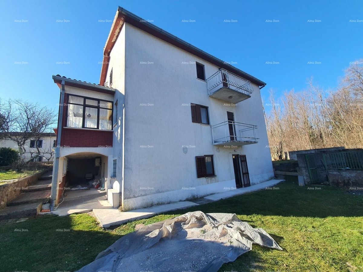 Labin  3-storey house with 3 apartments at a realistic price. 2