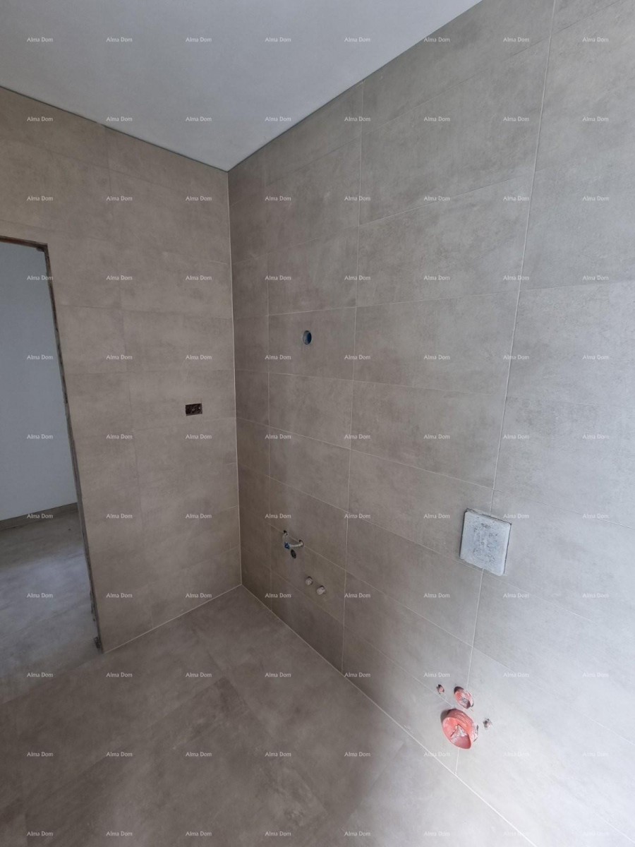 Продается дом с бассейном и видом на море – тихая деревня Раша 13