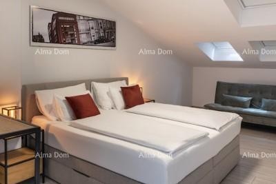 Selling a luxury apartment with two floors, first row to the sea, Pješčana uvala! 7