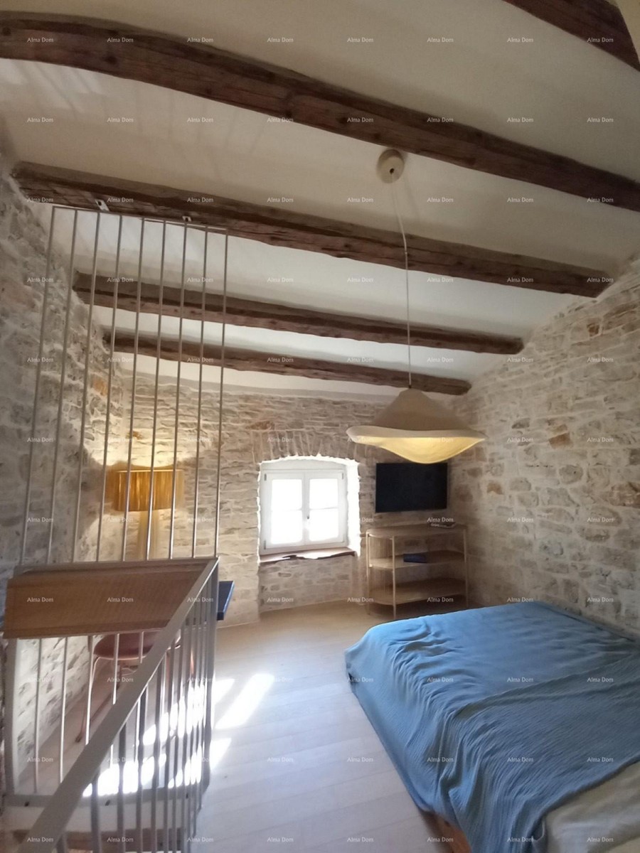Bale – completely renovated stone house in the center, 116 m² 39