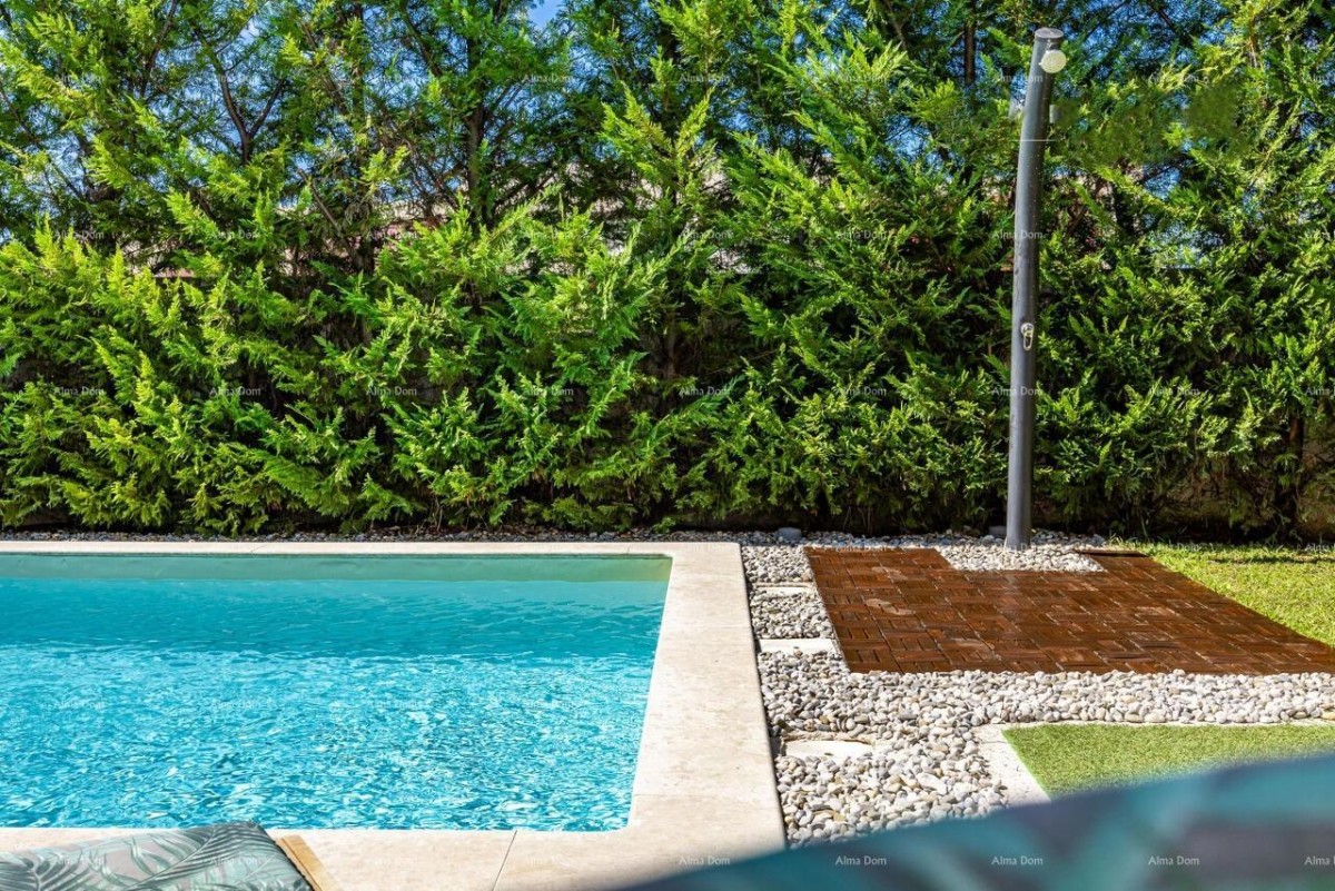 Beautifully renovated Istrian house with a private pool –  Svetvinčenat 9