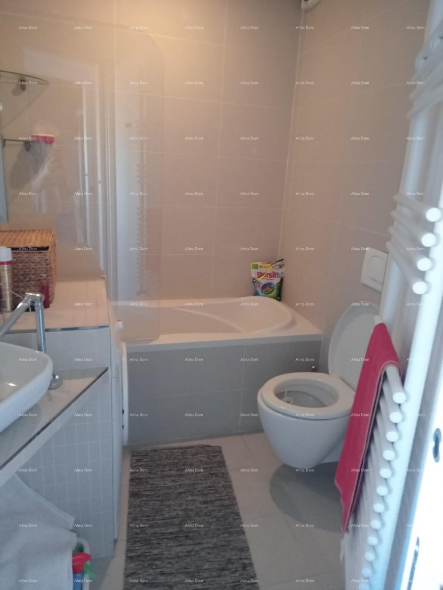 Vendita - appartamento con vista mare - a due minuti dalla passeggiata Lungomare, Pola! 9