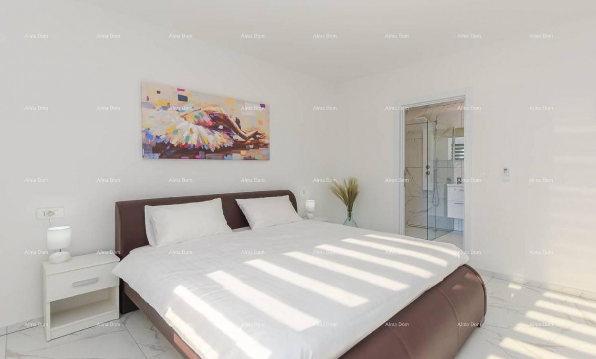 Prodaje se prekrasna i moderna villa sa bazenom u malom istarskom selu 10
