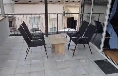 For sale: Apartment 83 m² – Pula, center