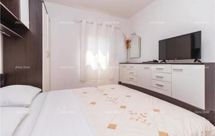 Приземный дом с бассейном в спокойном месте, Пула 18