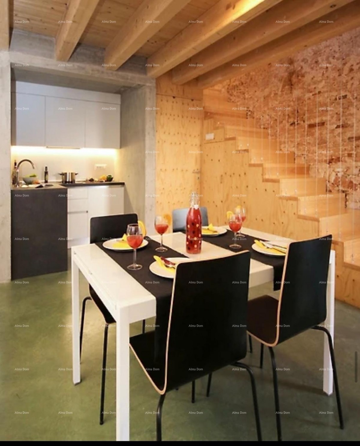 Отремонтировано! Продажа старой виллы 17 века в Водняне. 8