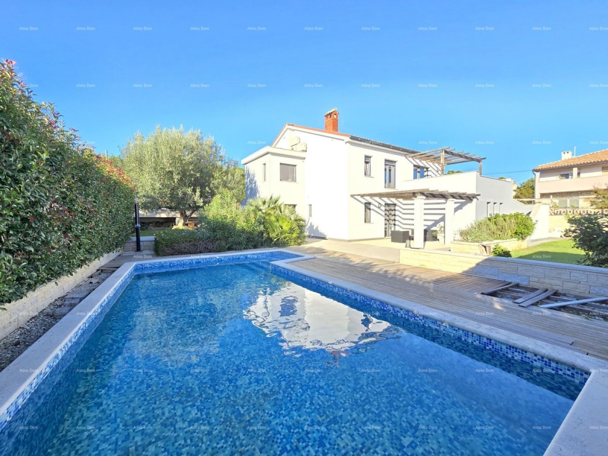 Современный дом с бассейном в Пуле, недалеко от центра! 1