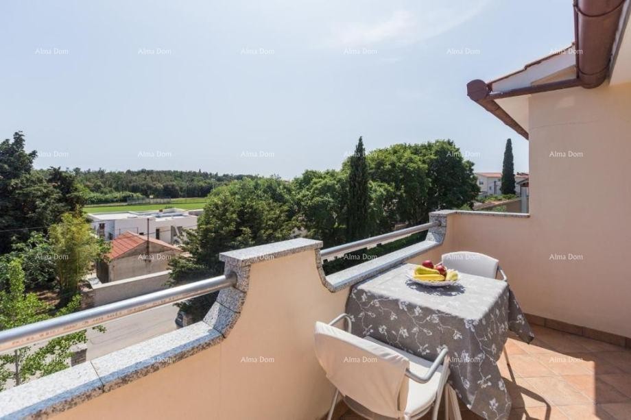 Na prodaju kuća s apartmanima u Štinjanu. 15