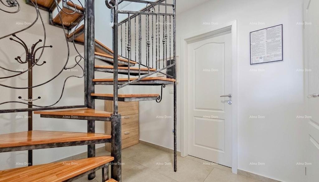 Novigrad – Dvoetažni stan 84 m² s terasom i parkingom 5