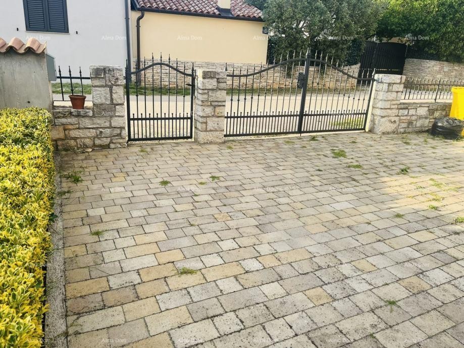 Prodaja lijepe kamene kuće sa garažom i okućnicom, Bale! 5