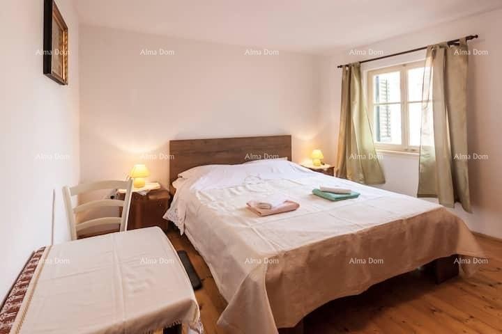 Продажа красиво оформленного, отремонтированного истарского дома с колодцем в Марчане! 7