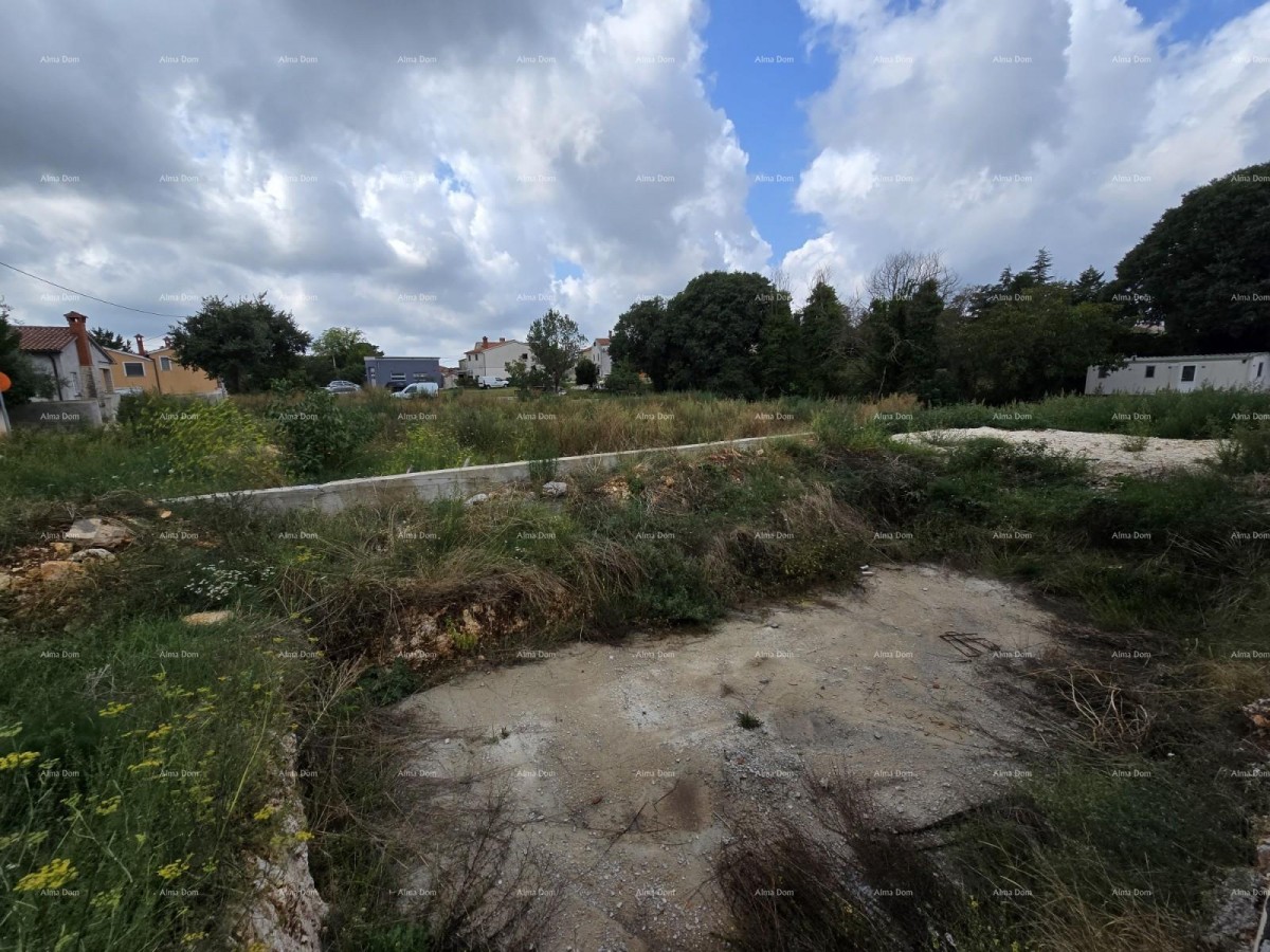 Na prodaju hiša v gradnji – Muntić. 26