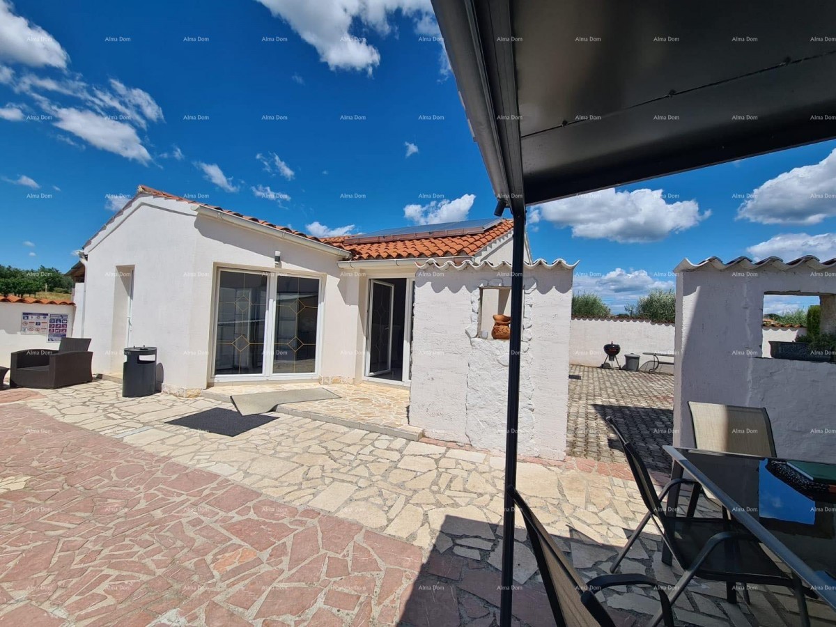 Na prodaju hiša s bazenom – Valtura 41