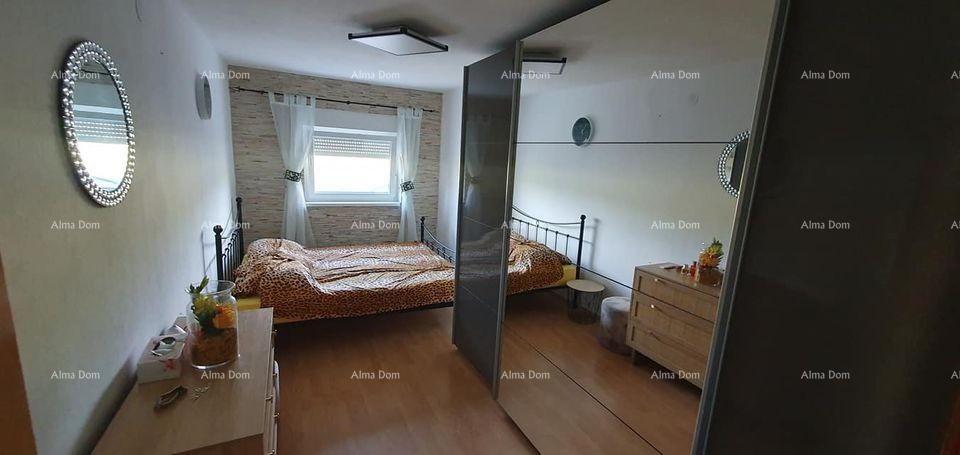 A lovely two-bedroom apartment with a sea view in Poreč for sale 7