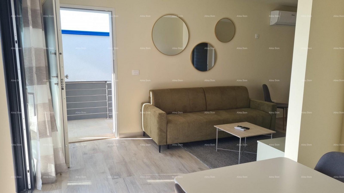 Modern apartment with parking space and storage in block F, near Umag! 12