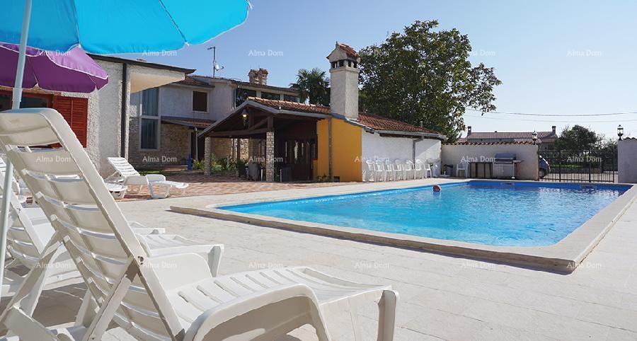 House with a restaurant near Ližnjan - Great investment! 23