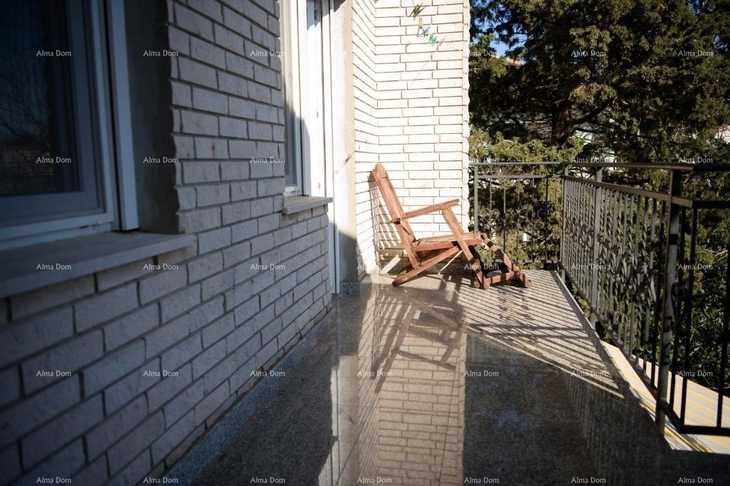 PREMANTURA – beautiful two-storey house with three apartments 16