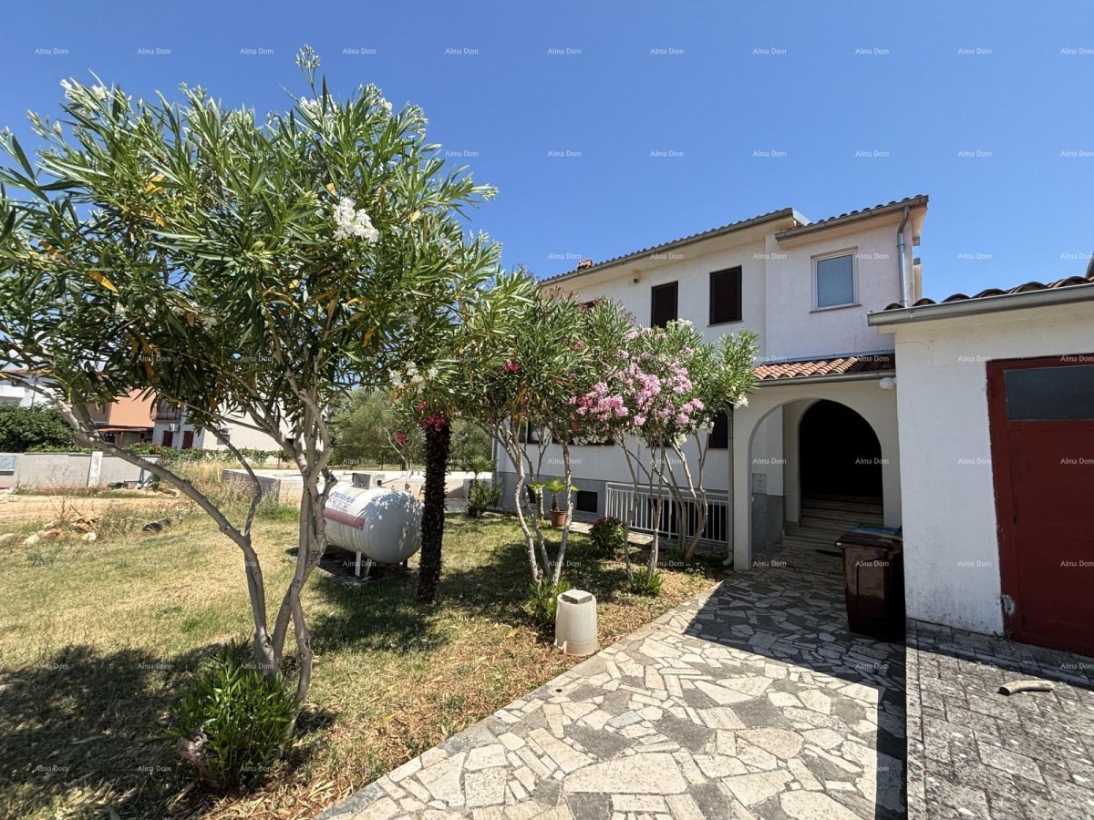 VALBANDON - House with two apartments - ideal for family life or investment 1