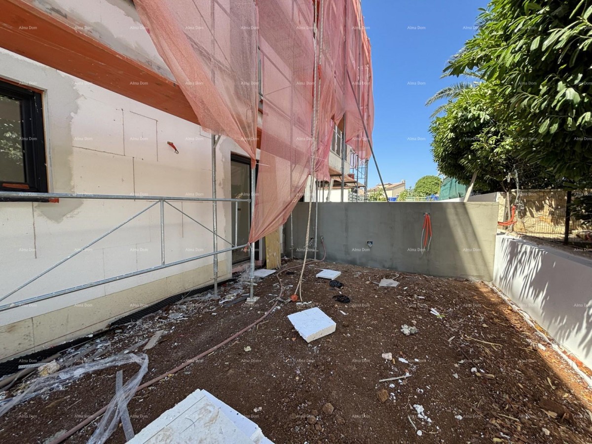 An apartment for sale with a swimming pool in a new residential building, Premantura!  (102) 8