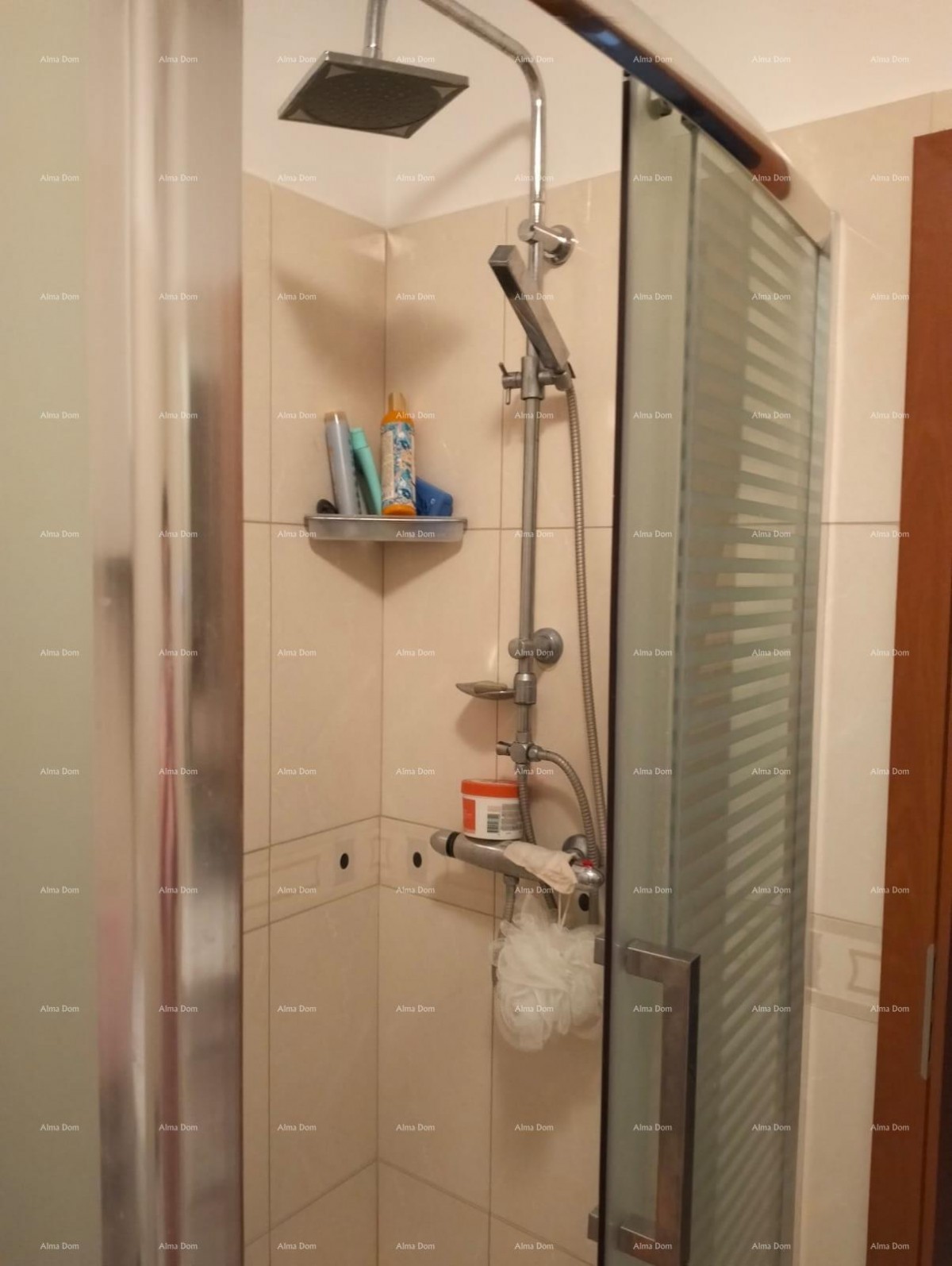 Pula, Veruda – Lungomare, Stan, 73 m²s garažom,  300 m od mora i šetnice.Stan sa garažom! 15