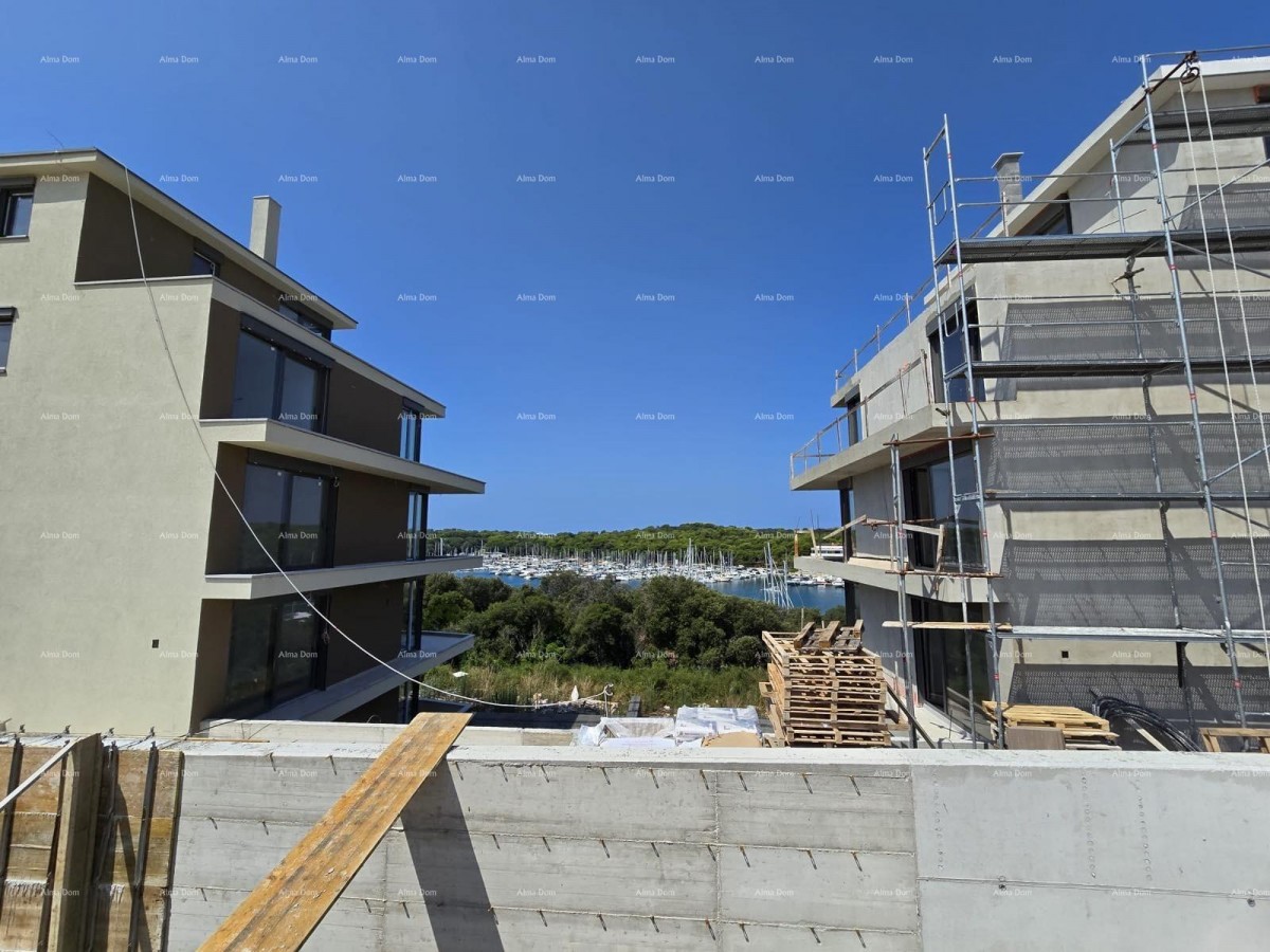 Prodaja modernih stanova u eksluzivnoj zgradi sa pogledom na marinu, Pula! 20