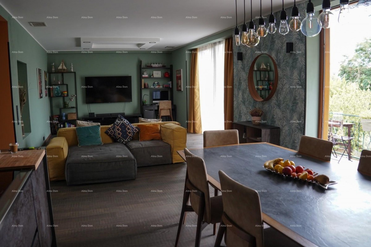 Rovinj. Apartment on the first floor of the house 24