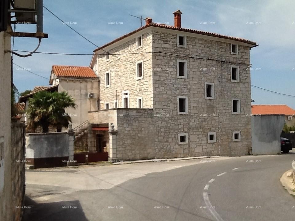 Sveti Petar u Šumi, kuća i zemljište 1