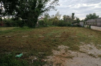 Marčana, Zemljište s pomoćnim objektom , 2 km od mora