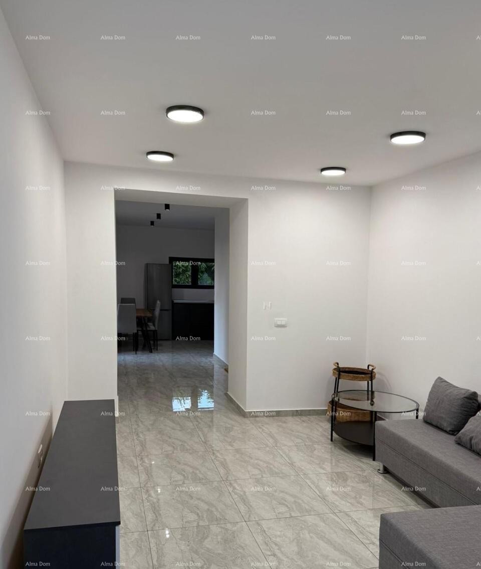 POREČ, Renovirana kamena kuća s pogledom na more 6