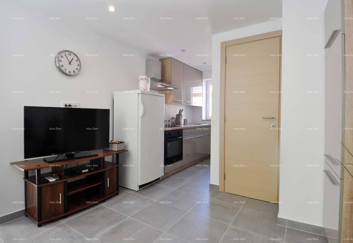 Premantura! House with two apartments! 10