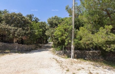 Prodajemo zemljište površine 517m2 s legaliziranim objektom, pokraj Duge Uvale