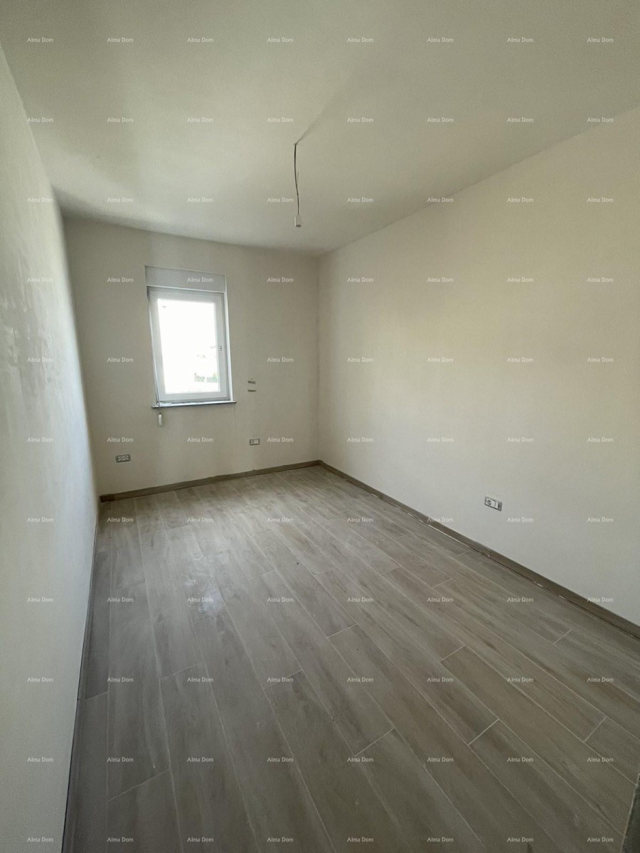 Prodaja hiše s tremi stanovi v Medulinu 6