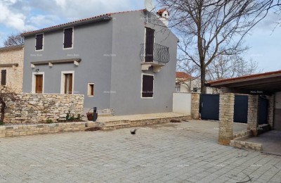 Na prodaju kuća s bazenom i dvorištem – mirno selo kraj Barbana