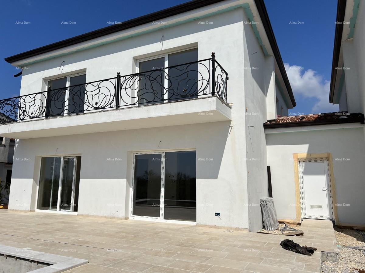 Nova hiša s bazenom, moderno opremljena. 7 km do centra mesta Poreč. 4