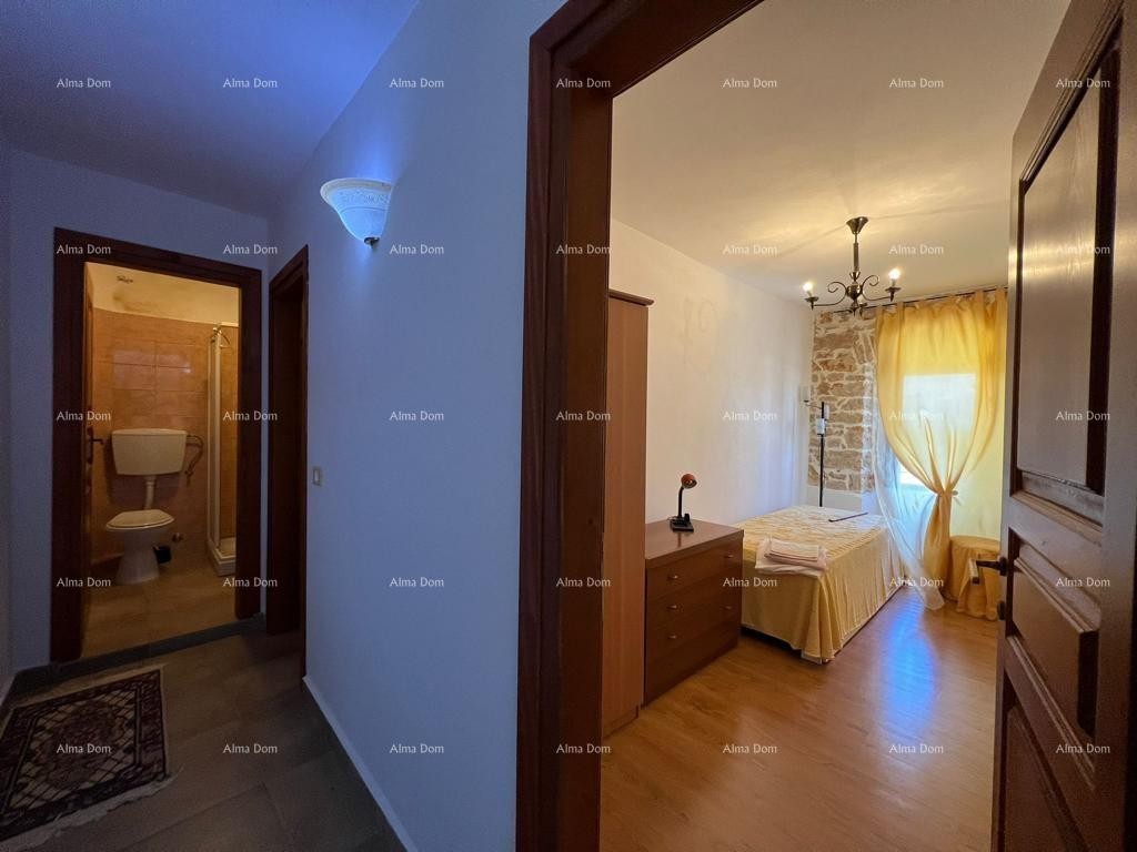 Beautiful stone House 10 km Poreč. 16