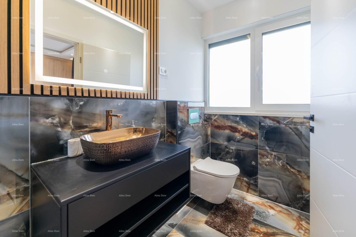 A modern house with a pool in a great location, Medulin! 18