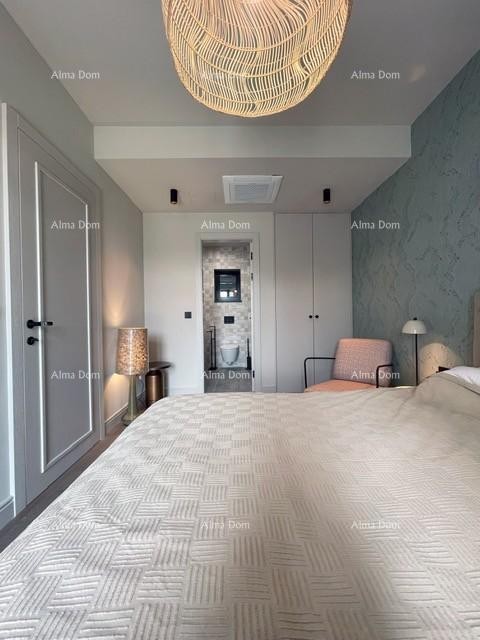 Moderna obiteljska kuća s bazenom, Krnica! 6