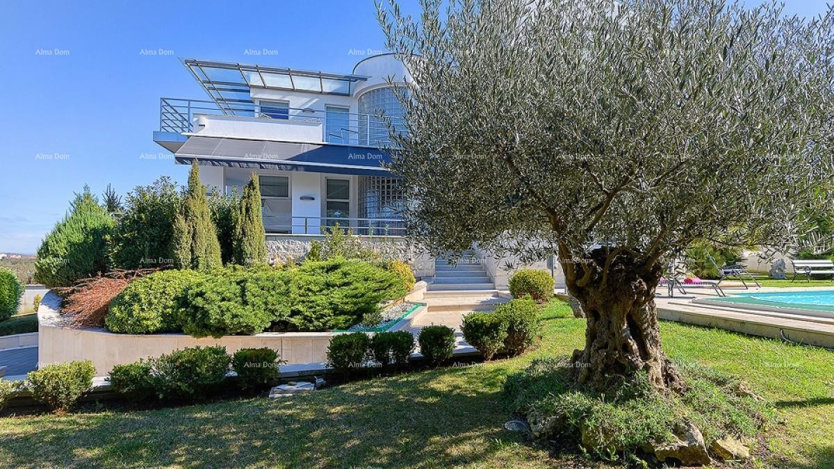 Pješćana Uvala  Turistično mesto na morju v bližini Pule. Ekskluzivna vila. 3